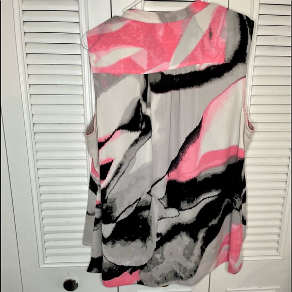 Pretty hi-lo sleeveless top size 2oW - Picture 13 of 16